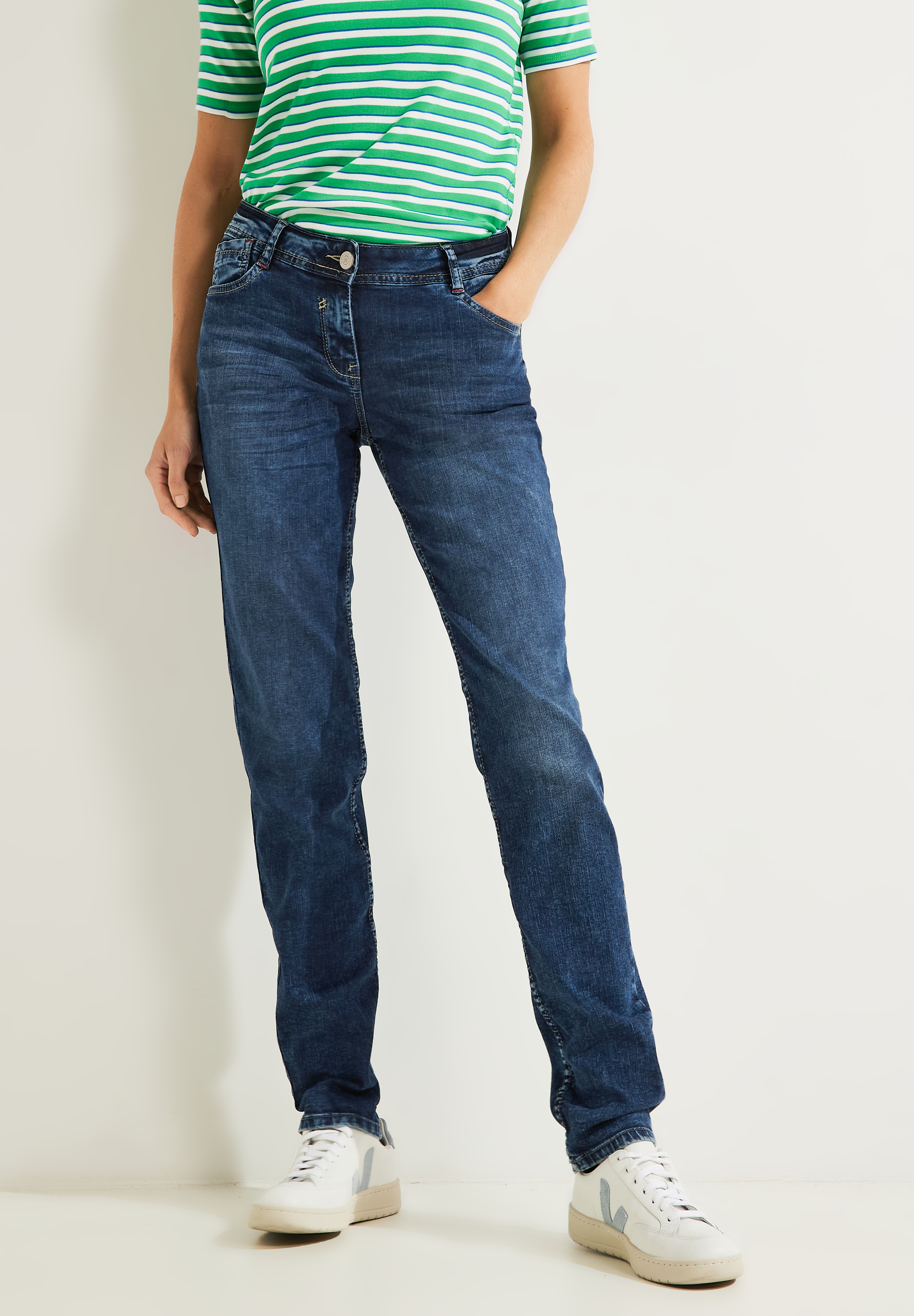 Loose Fit Jeans