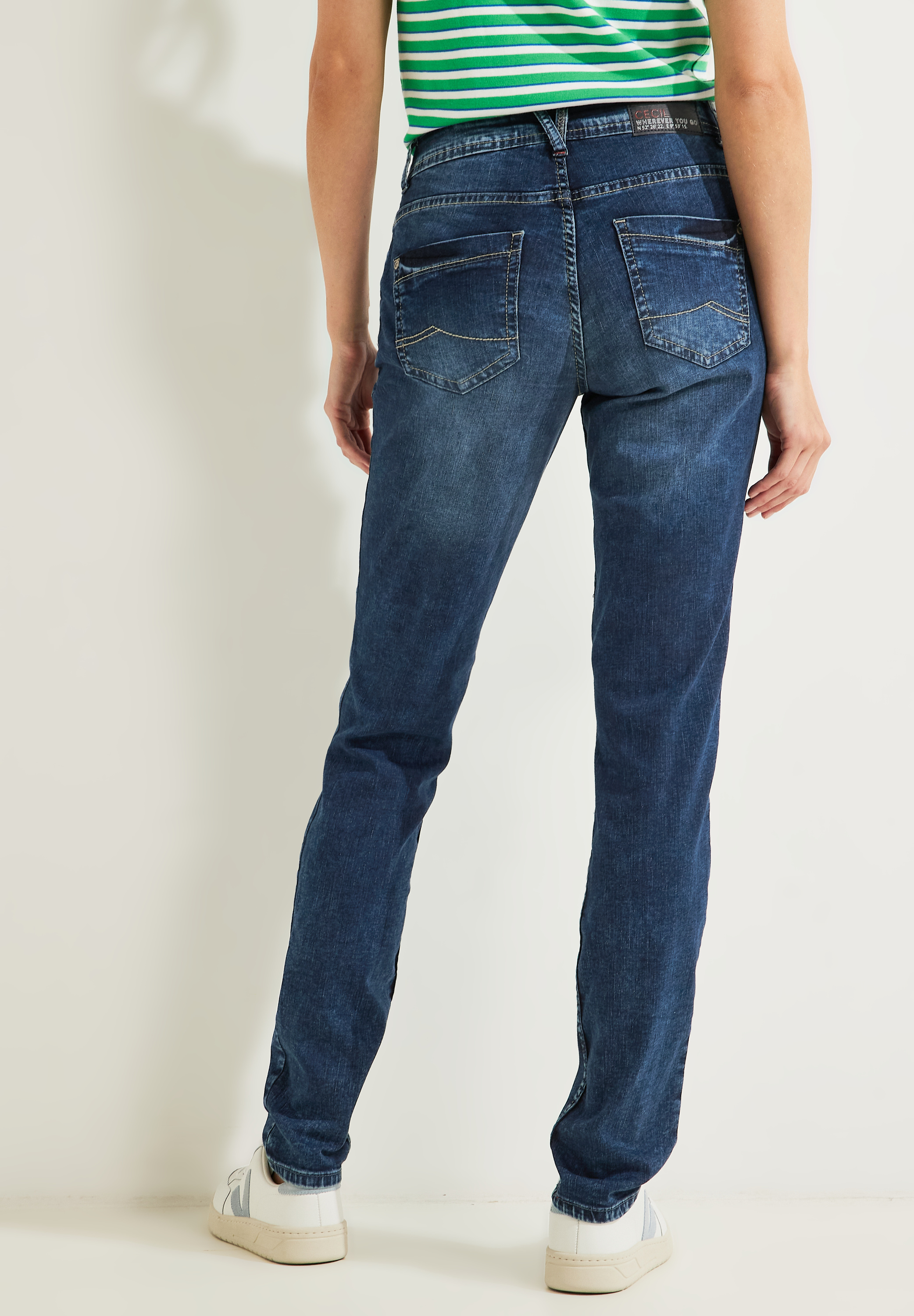 Loose Fit Jeans